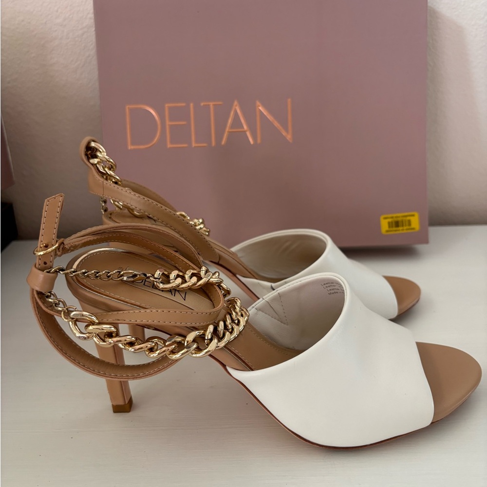Delta Women's White and Tan Heeled Sandals with gold removable chain. Size 9.5